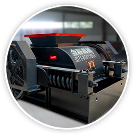 小型皮帶對輥破碎機現場圖片