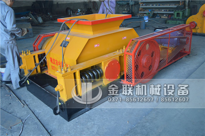 齒式破碎機是怎樣調整排料口大小的，型號有哪些？