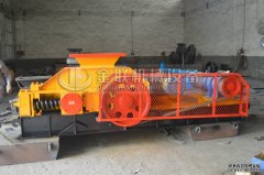 破碎河卵石適合用什么設備？對輥河卵石制砂機哪家好？