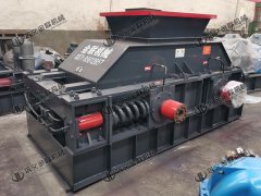 河南風化砂制砂機多少錢一臺，哪個廠家服務好？